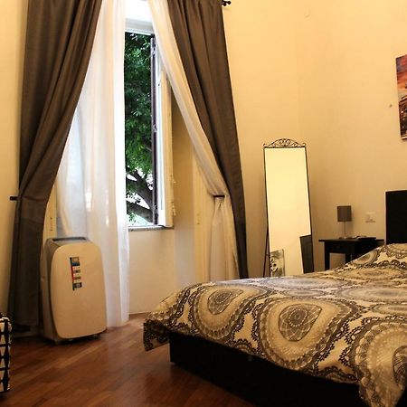 La Dimora Dell'Artista Apartment ปาแลร์โม ภายนอก รูปภาพ